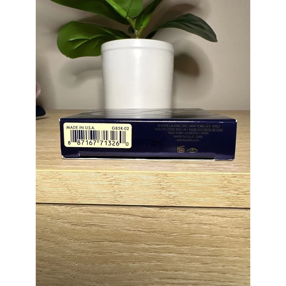 Estee Lauder essential eyeshadow